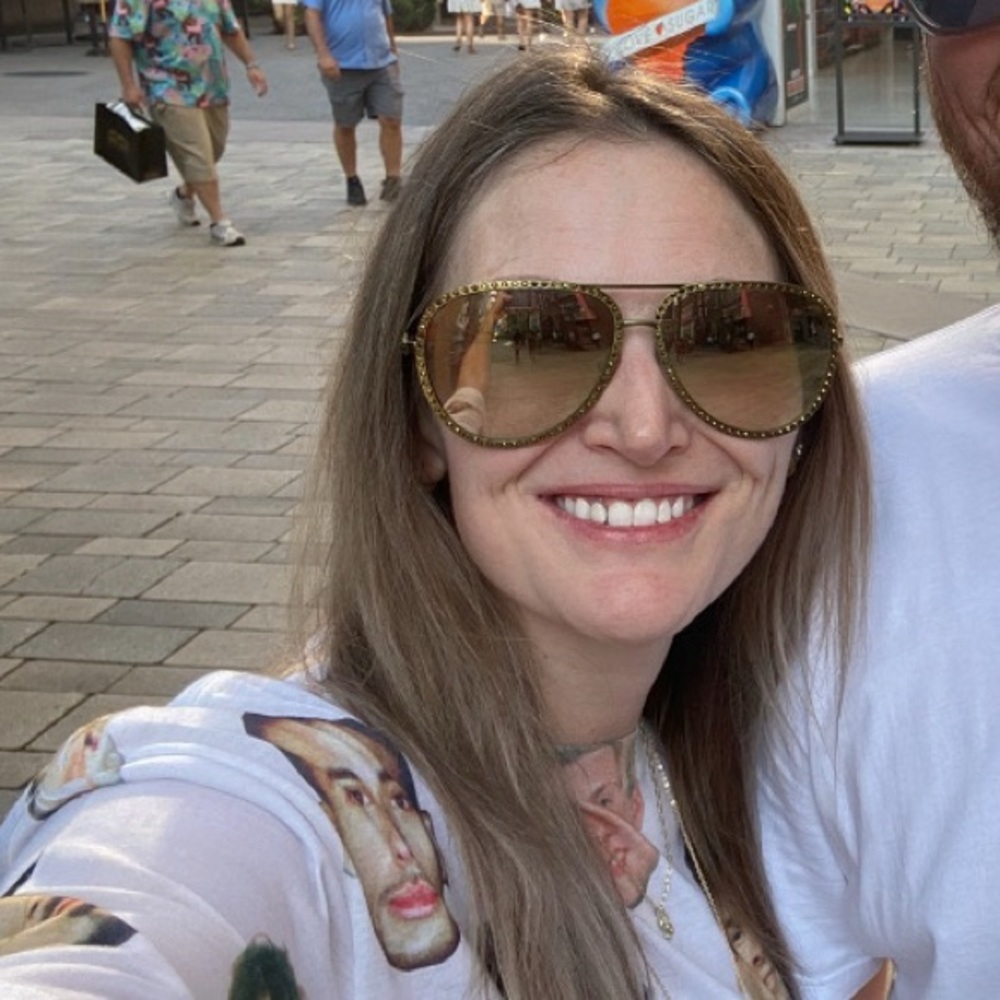 Meet your Posher, Stephanie